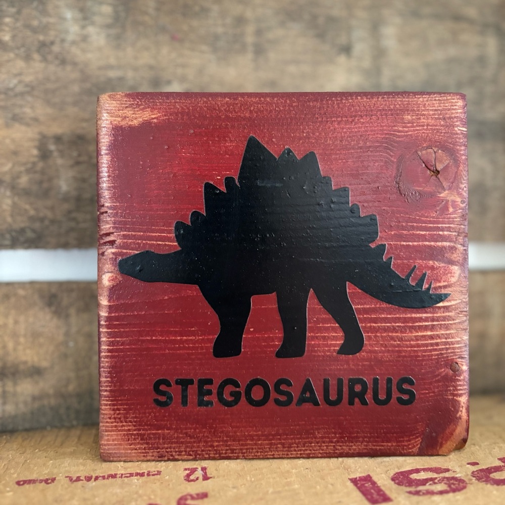 Stegosaurus Decor